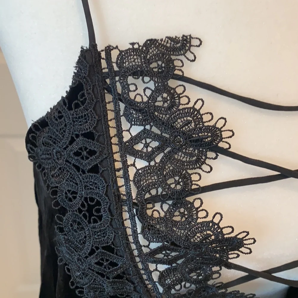 CAMI NYC  black velour deep v top - Picture 2 of 4